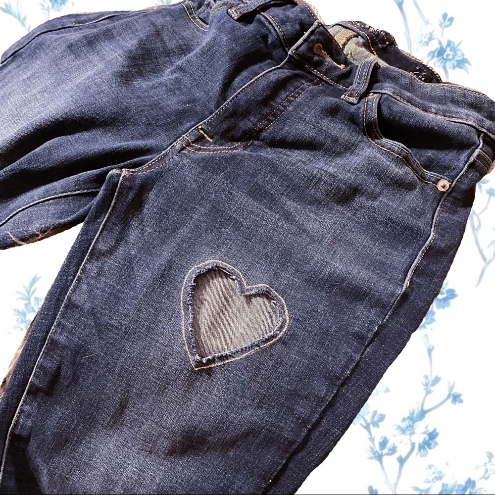 Lucky Brand Heart Cutout jeans 💕